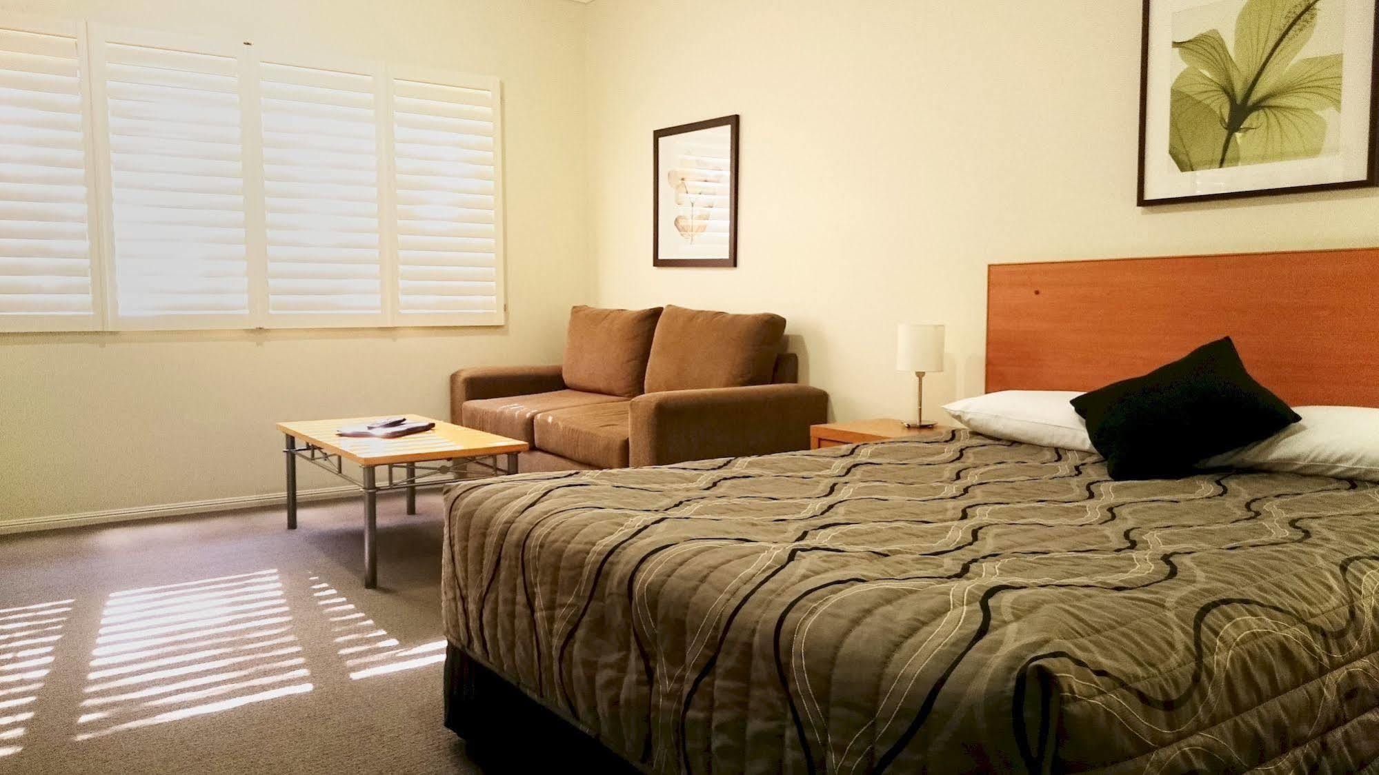 Country Roads Motor Inn Goondiwindi Exterior foto